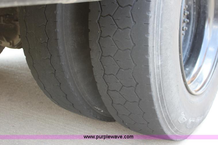 image for item D5188 1994 Blue Bird school bus