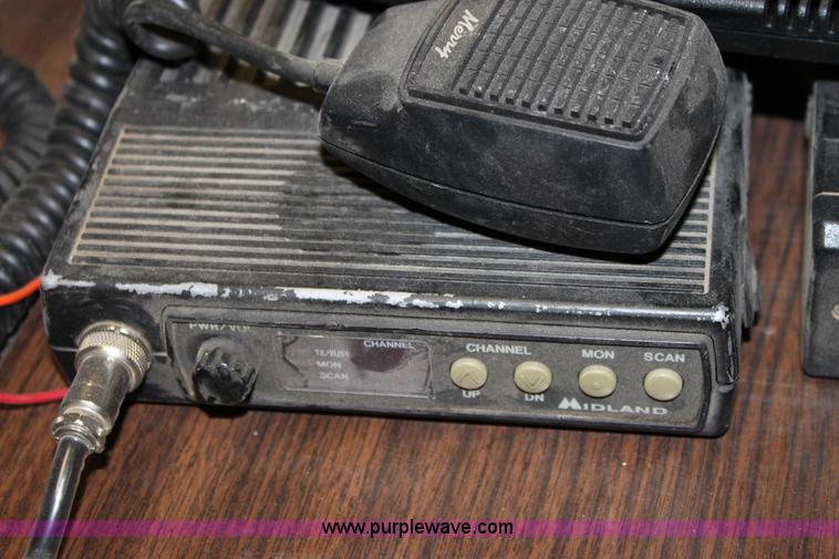 image for item D5191 (15) two way radios