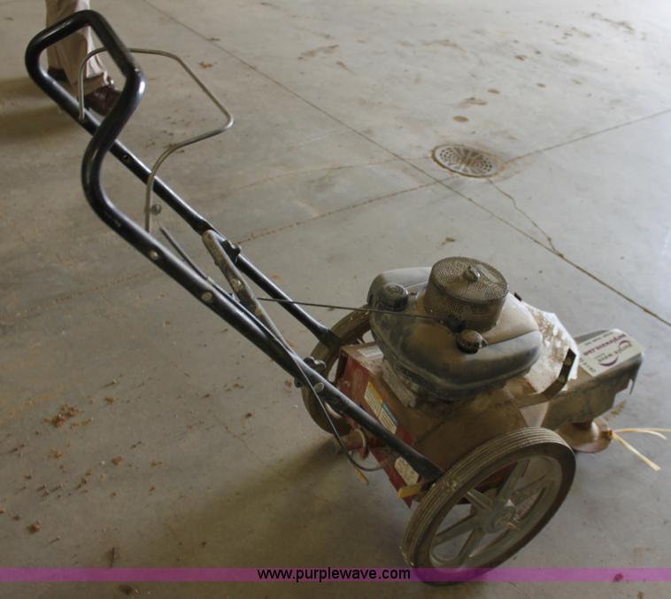 image for item D5192 Swisher Trim-Max WB522 trimmer