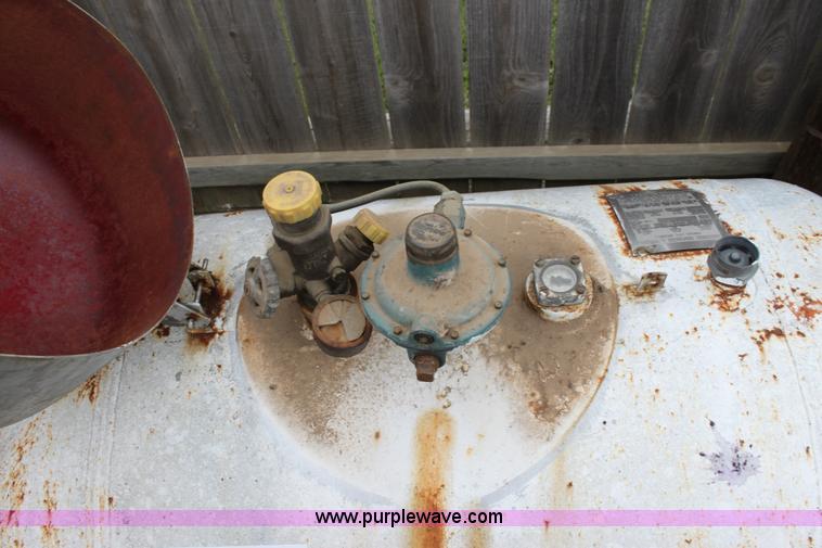 image for item D5196 R&R 125 gallon propane tank