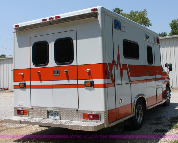 image for item D5208 1997 Ford E350 ambulance