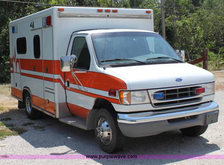 image for item D5208 1997 Ford E350 ambulance