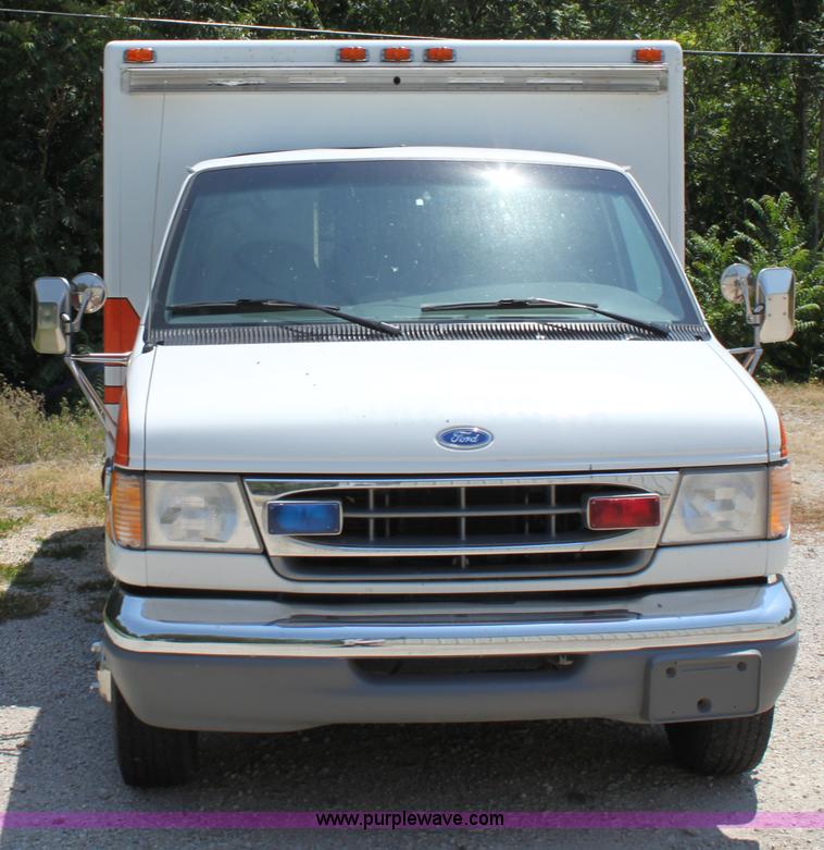 image for item D5208 1997 Ford E350 ambulance