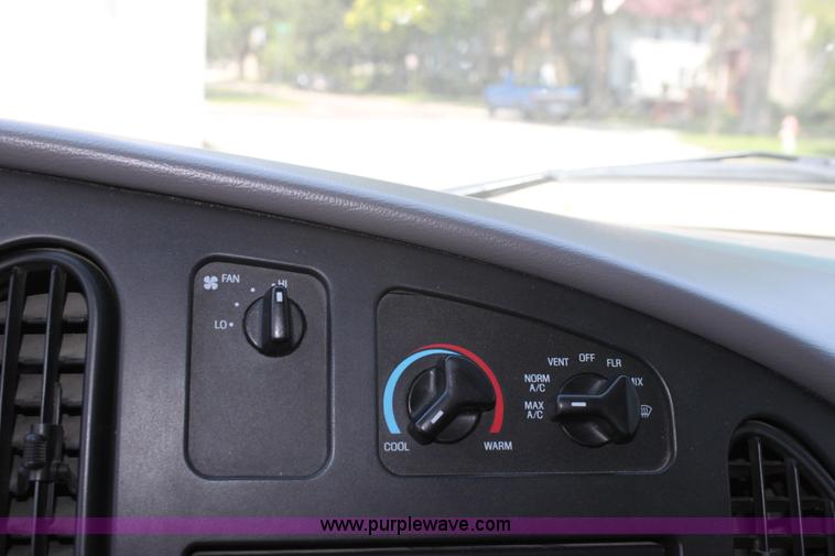 image for item D5208 1997 Ford E350 ambulance