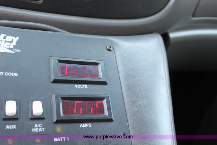 image for item D5208 1997 Ford E350 ambulance