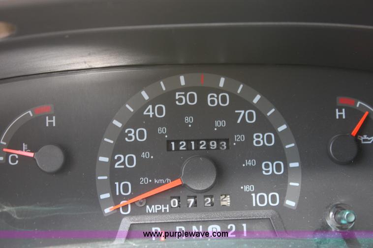 image for item D5208 1997 Ford E350 ambulance