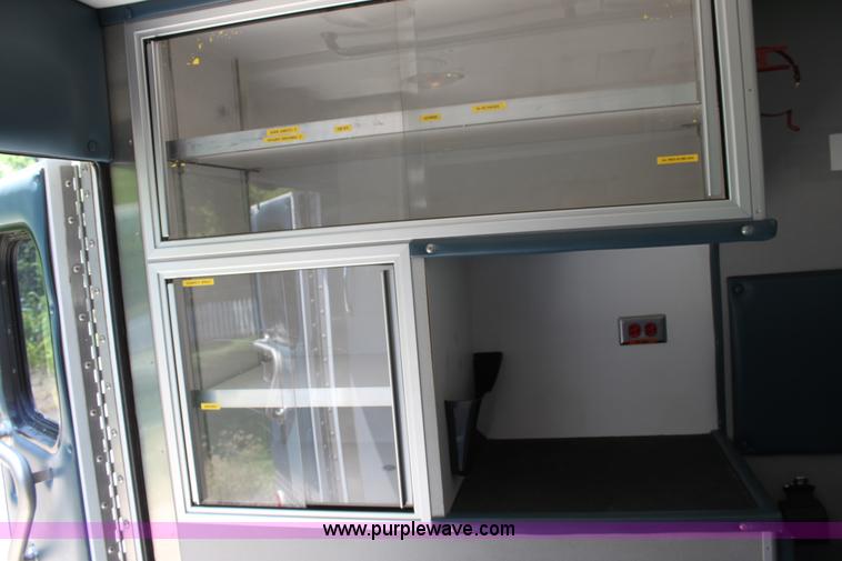 image for item D5208 1997 Ford E350 ambulance