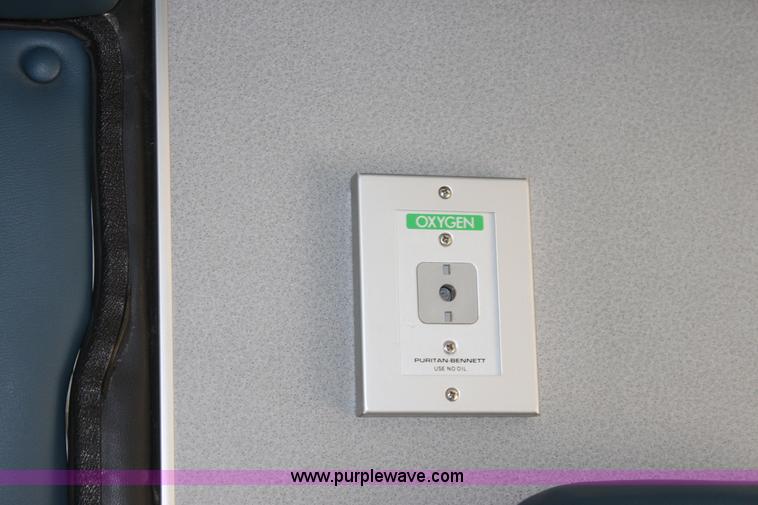 image for item D5208 1997 Ford E350 ambulance