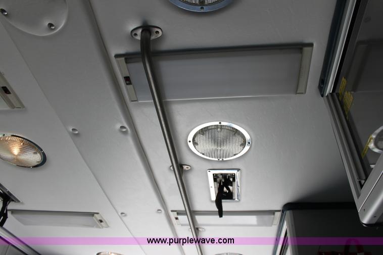 image for item D5208 1997 Ford E350 ambulance