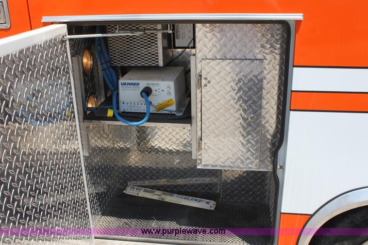 image for item D5208 1997 Ford E350 ambulance
