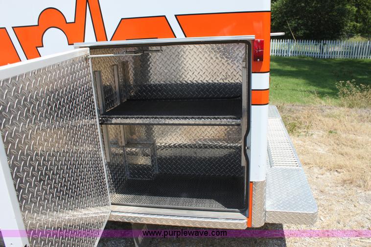 image for item D5208 1997 Ford E350 ambulance