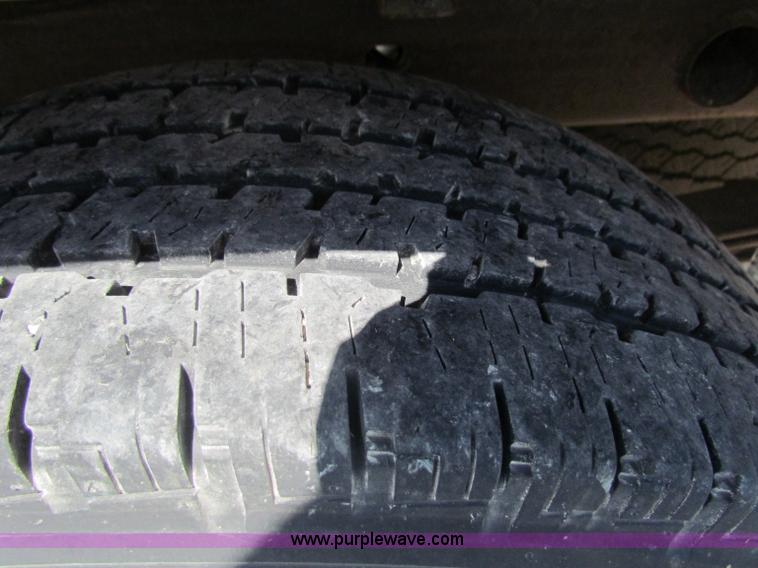 image for item D7550 2006 Chevrolet Silverado 1500 pickup truck