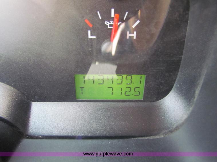 image for item D7552 2004 Ford F150 pickup truck