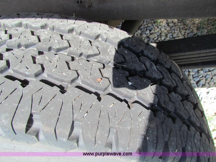 image for item D7556 2005 Chevrolet Silverado 2500 HD pickup truck