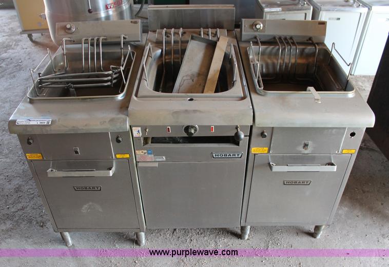 image for item L9809 (3) Hobart fryers