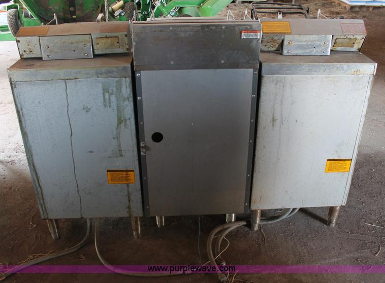 image for item L9809 (3) Hobart fryers