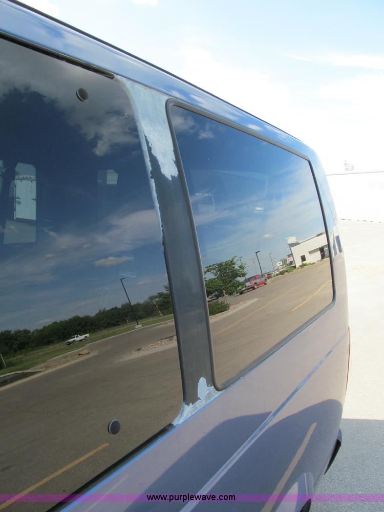 image for item M9250 1996 Chevrolet Astro van