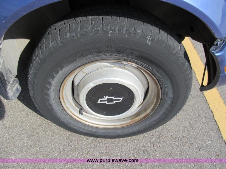 image for item M9250 1996 Chevrolet Astro van