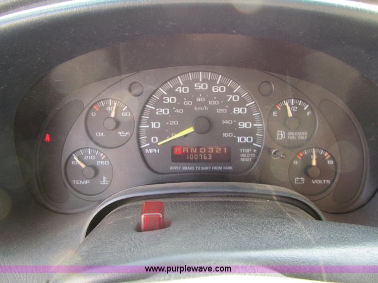 image for item M9250 1996 Chevrolet Astro van