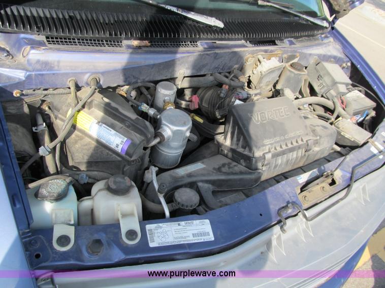 image for item M9250 1996 Chevrolet Astro van