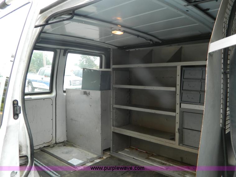 image for item M9771 1990 Chevrolet Astro van