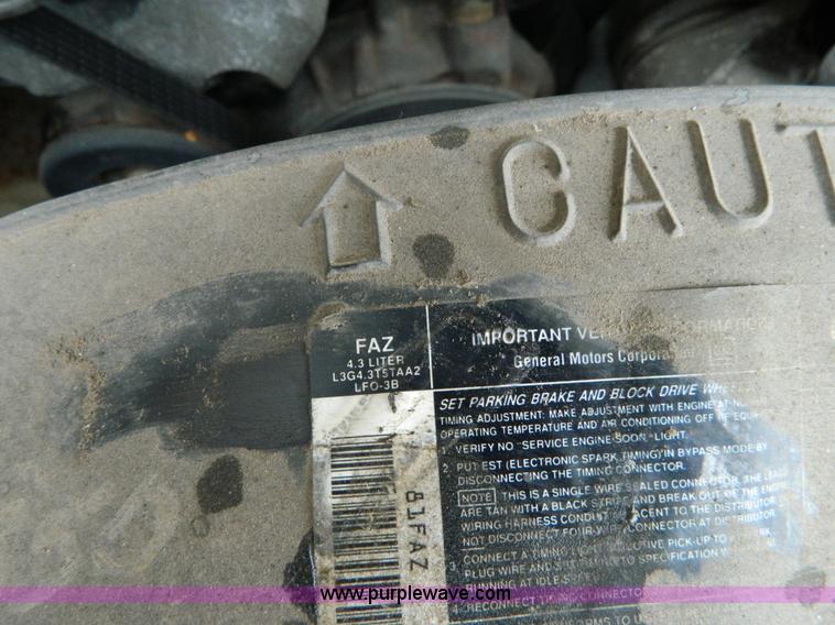 image for item M9771 1990 Chevrolet Astro van