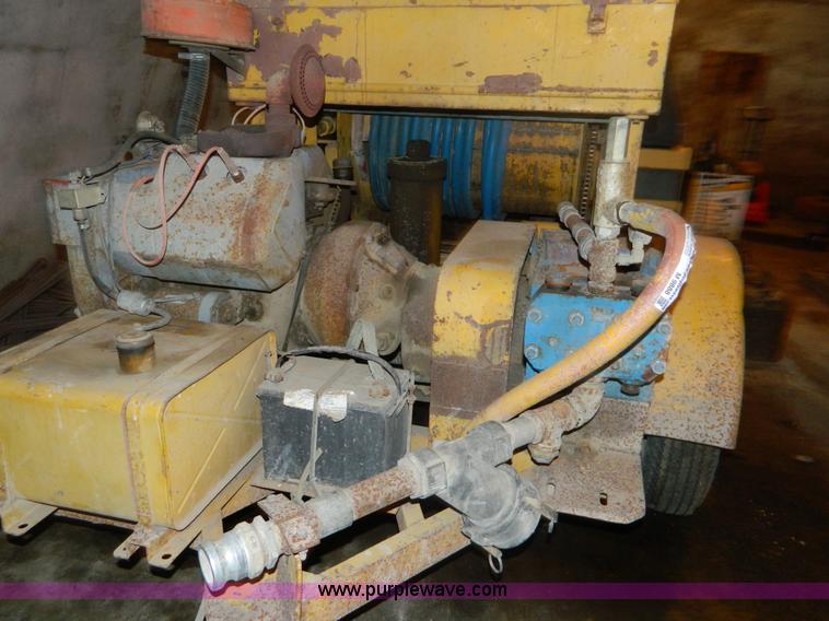 image for item M9888 Sewer cleaning pressure pump