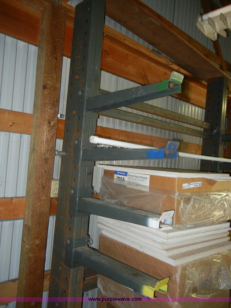 image for item N9856 Metal rack