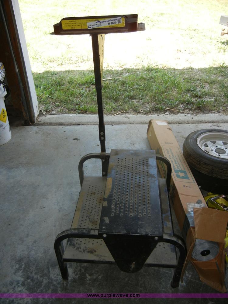 image for item N9860 Assorted equipment