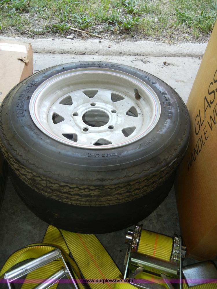 image for item N9860 Assorted equipment