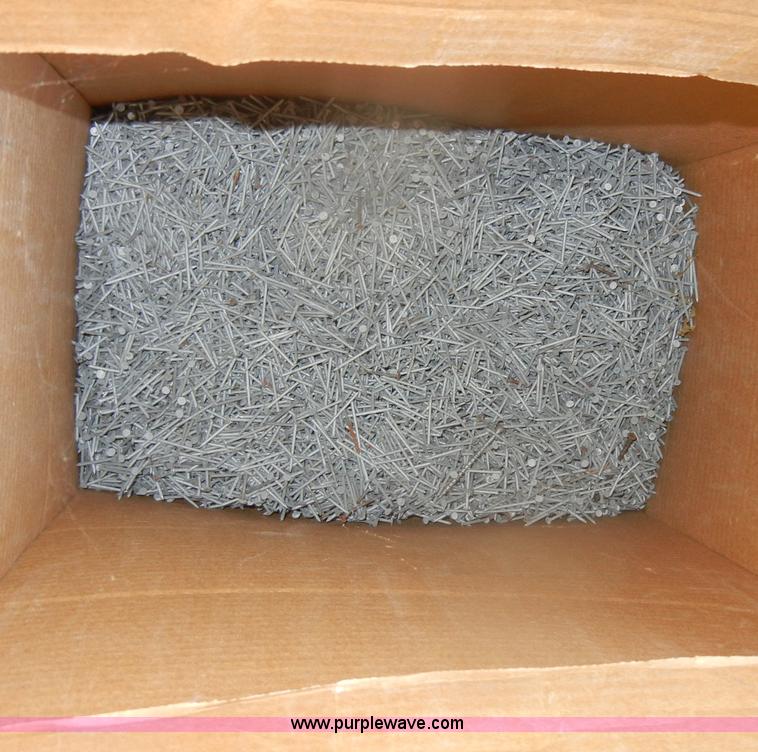 image for item N9860 Assorted equipment