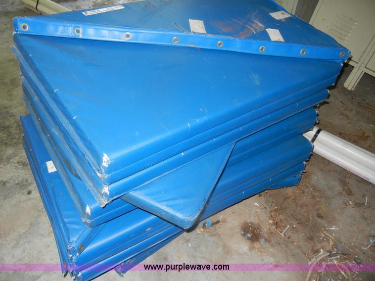 image for item N9863 Assorted gym equipment