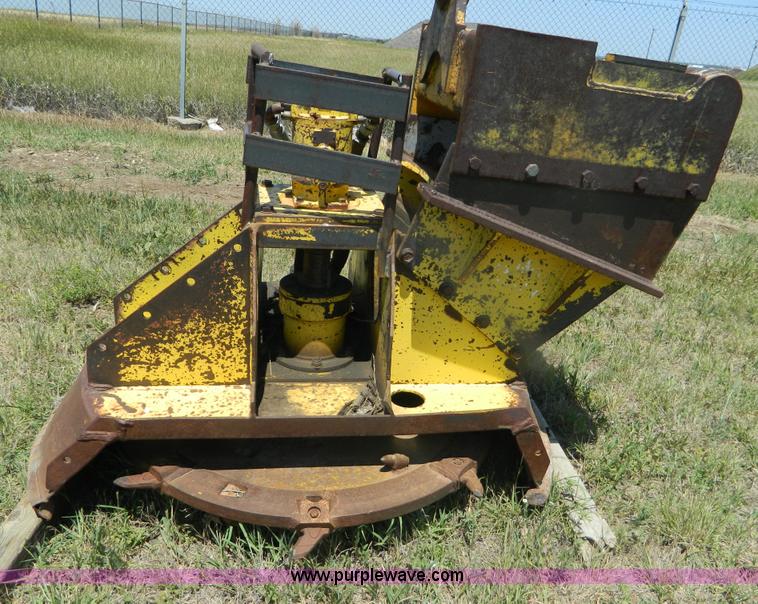 image for item T9940 Assorted items