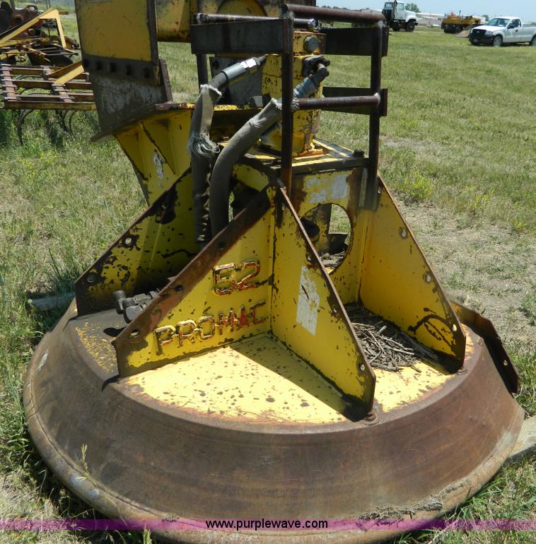 image for item T9940 Assorted items