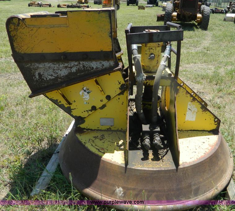 image for item T9940 Assorted items