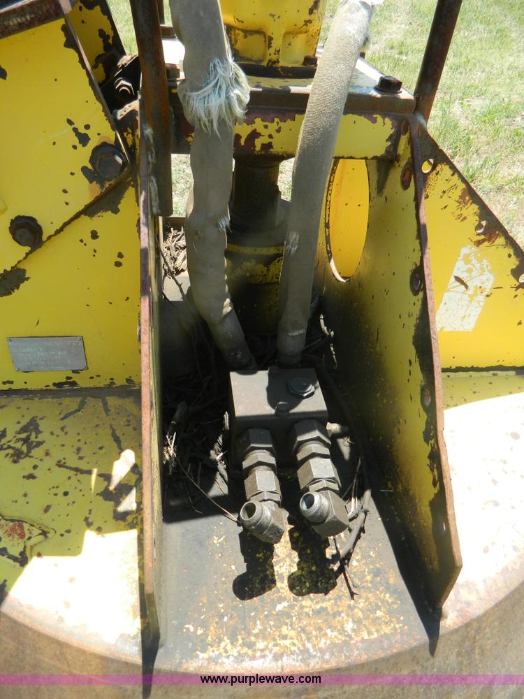 image for item T9940 Assorted items