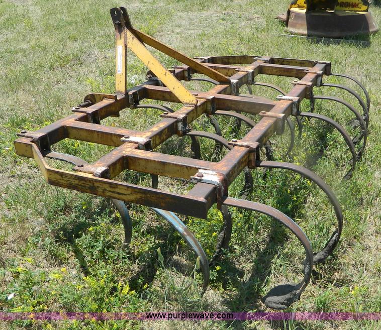 image for item T9942 7' chisel