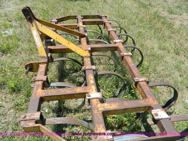 image for item T9942 7' chisel