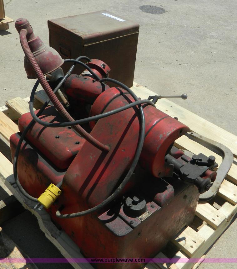 image for item T9950 Knock-out valve grinders