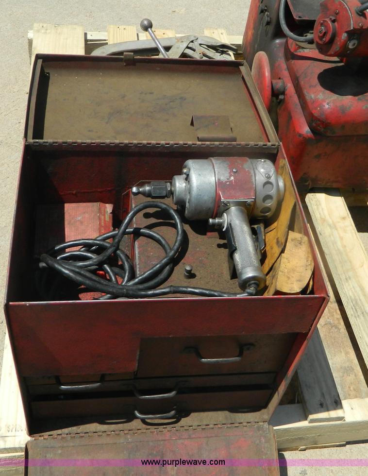 image for item T9950 Knock-out valve grinders