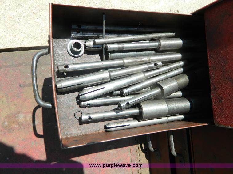 image for item T9950 Knock-out valve grinders