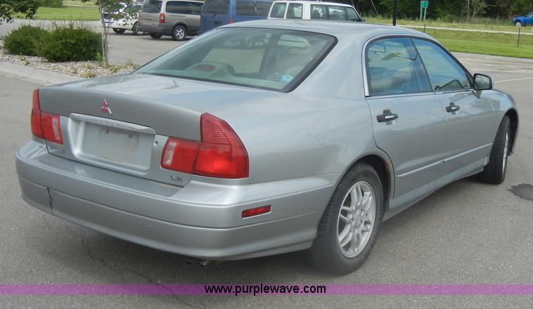 image for item D4250 2000 Mitsubishi Diamante LS