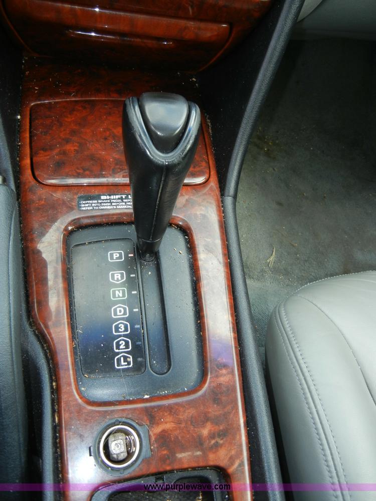 image for item D4250 2000 Mitsubishi Diamante LS