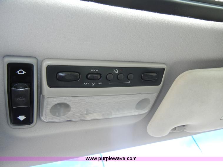 image for item D4250 2000 Mitsubishi Diamante LS