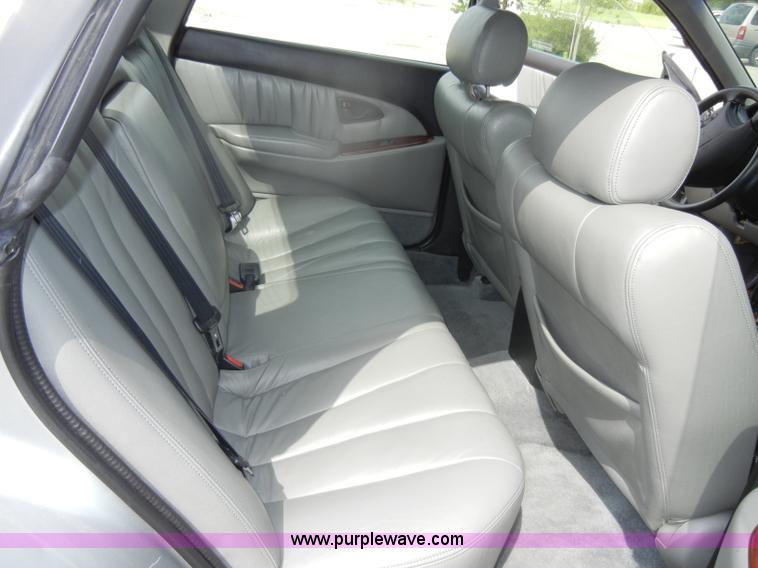 image for item D4250 2000 Mitsubishi Diamante LS