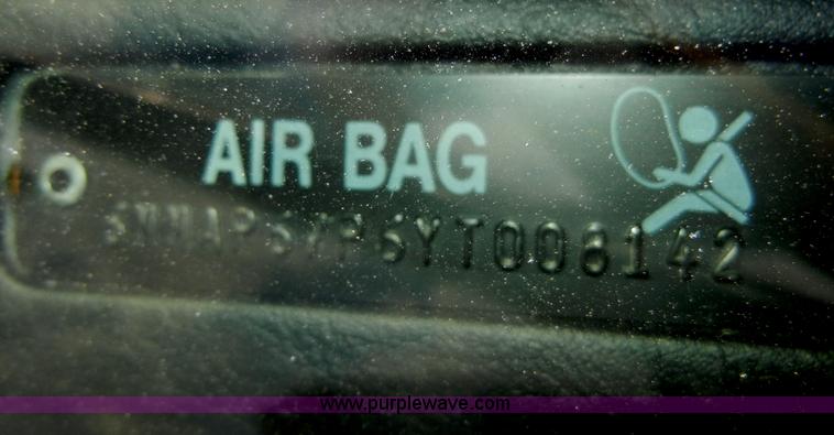 image for item D4250 2000 Mitsubishi Diamante LS