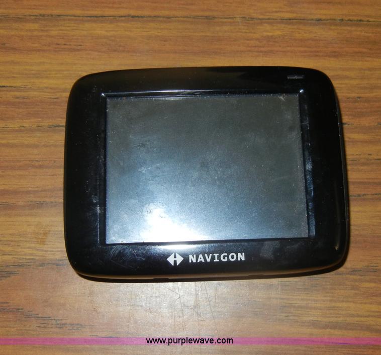 image for item N9804 Navigon 2100 GPS unit