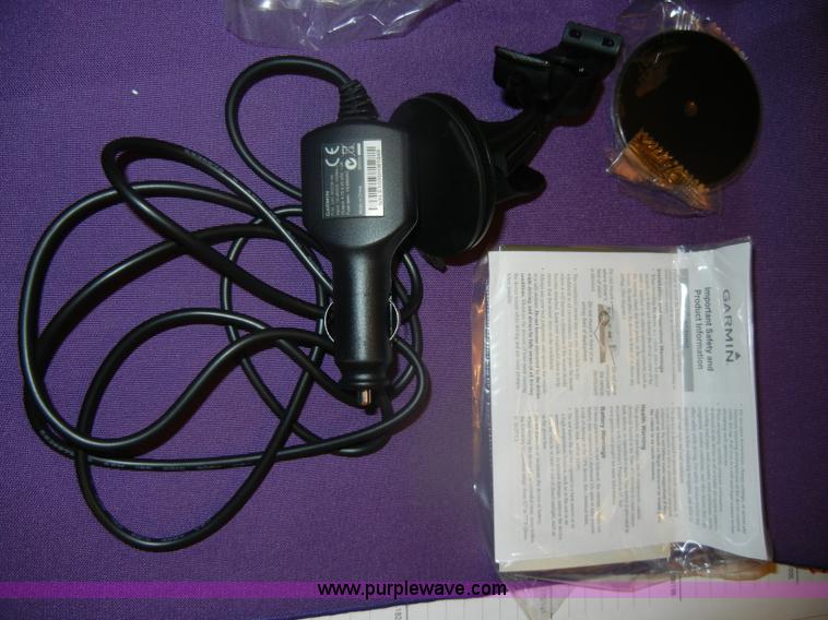 image for item N9853 Garmin Nuvi 1300 GPS system