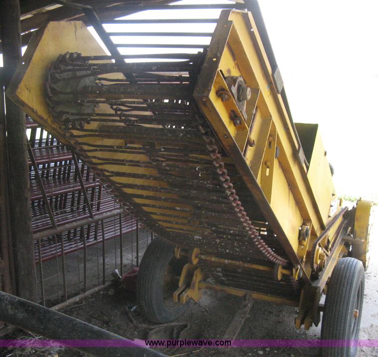 image for item A6445 James Way Bermuda sprig digger