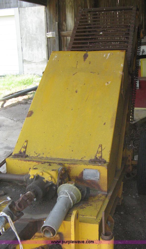 image for item A6445 James Way Bermuda sprig digger